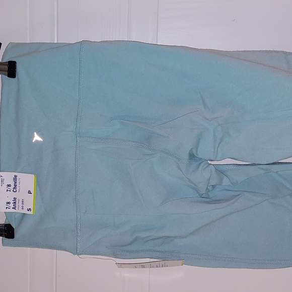 Old Navy go dry active leggings - Picture 1 of 5